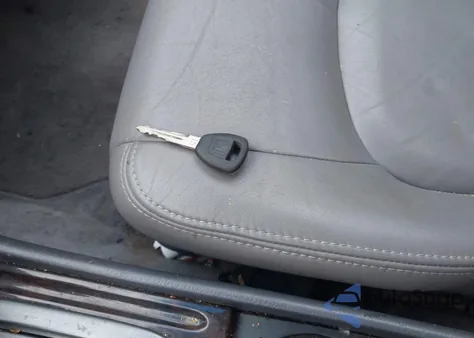 2002 Honda Accord 3.0 Ex из США, поврежденный, VIN 1HGCG16572A031830